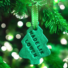 Load image into Gallery viewer, Nadelik Lowen Cornish Clay Christmas Tree Decoration